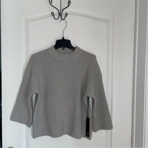 NWT Nicole Miller Sweater  Cozy Classic size Medium